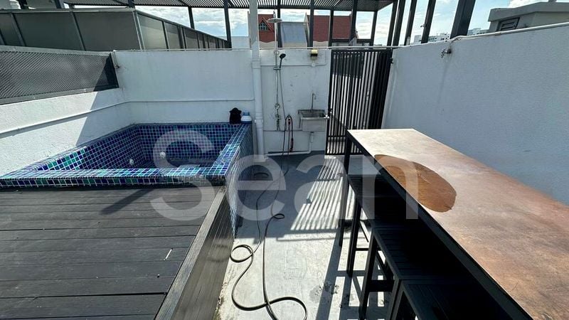 1 Bed Apartment (Condo) for Sale in  Suites 28 - Image 1